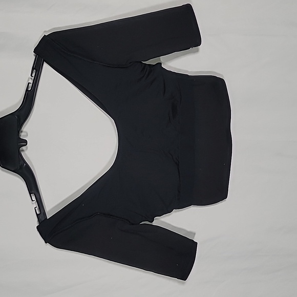 ⭐️ATHLETA Exhilarate Crop - Picture 7 of 7